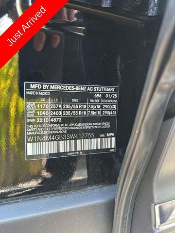 Photo of 2025 Night Black Mercedes-Benz GLB 250