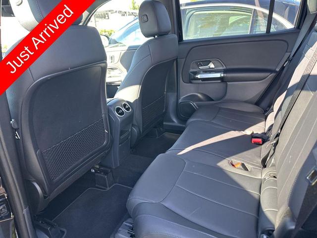 Photo of 2025 Night Black Mercedes-Benz GLB 250