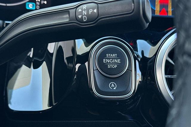 Photo of 2025 Night Black Mercedes-Benz GLA 250