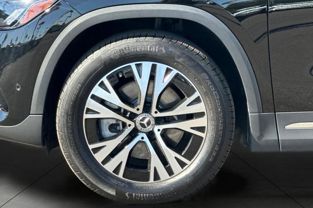 Photo of 2025 Night Black Mercedes-Benz GLA 250