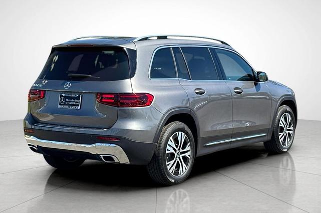 Photo of 2026 Mountain Grey Metallic Mercedes-Benz GLB 250