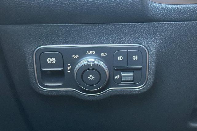 Photo of 2026 Mountain Grey Metallic Mercedes-Benz GLB 250