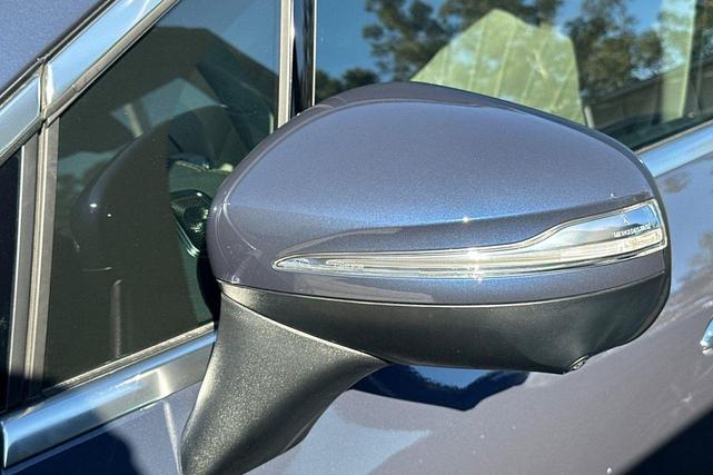 Photo of 2023 Twilight Blue Metallic Mercedes-Benz EQS 450