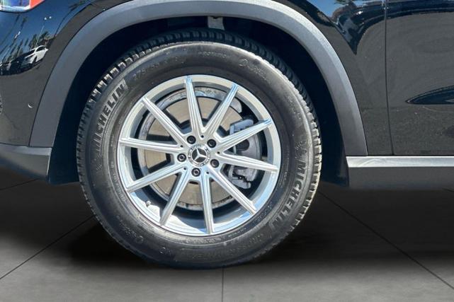 Photo of 2025 Black Mercedes-Benz GLE 350