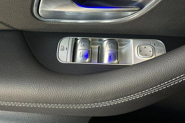 Photo of 2025 Black Mercedes-Benz GLE 350