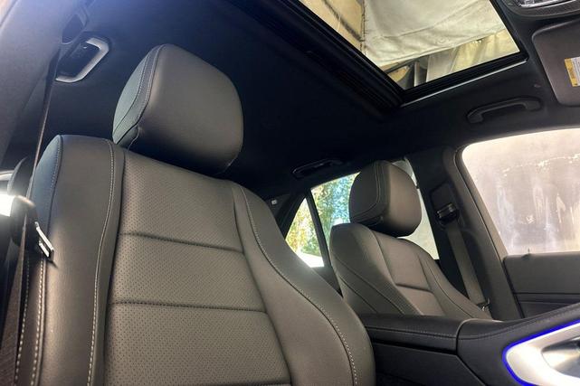 Photo of 2025 Black Mercedes-Benz GLE 350