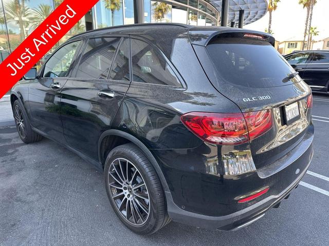 Photo of 2022 Black Mercedes-Benz GLC 300