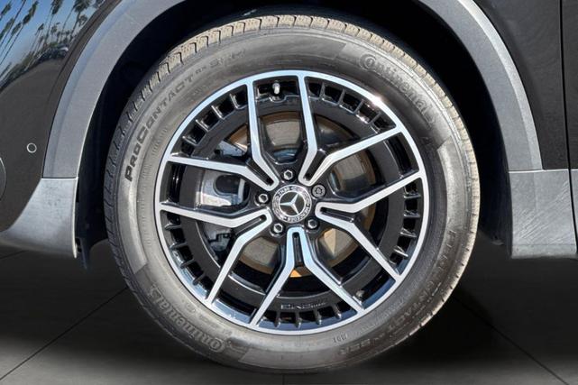 Photo of 2023 Night Black Mercedes-Benz EQB 300