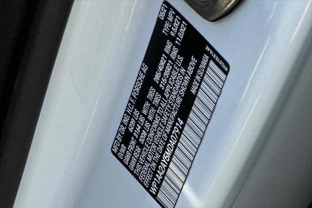 Photo of 2021 Carrara White Metallic Porsche Cayenne
