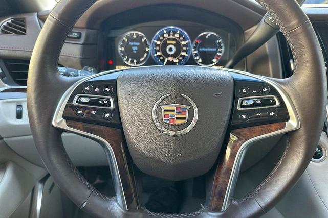 Photo of 2015 White Diamond Tricoat Cadillac Escalade ESV