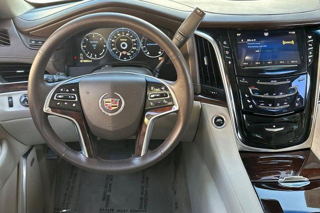 Photo of 2015 White Diamond Tricoat Cadillac Escalade ESV