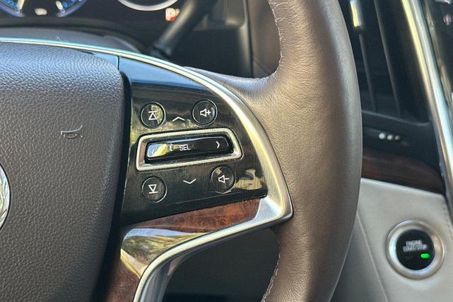 Photo of 2015 White Diamond Tricoat Cadillac Escalade ESV