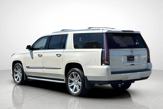 Photo of 2015 White Diamond Tricoat Cadillac Escalade ESV