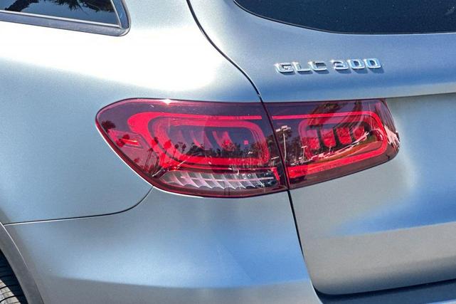 Photo of 2022 MANUFAKTUR Selenite Grey Magno Mercedes-Benz GLC 300