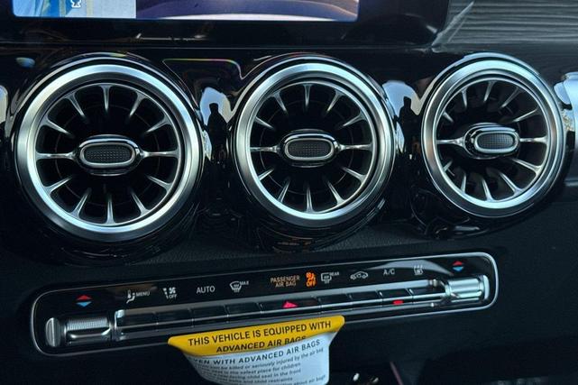 Photo of 2025 Polar White Mercedes-Benz EQB 250