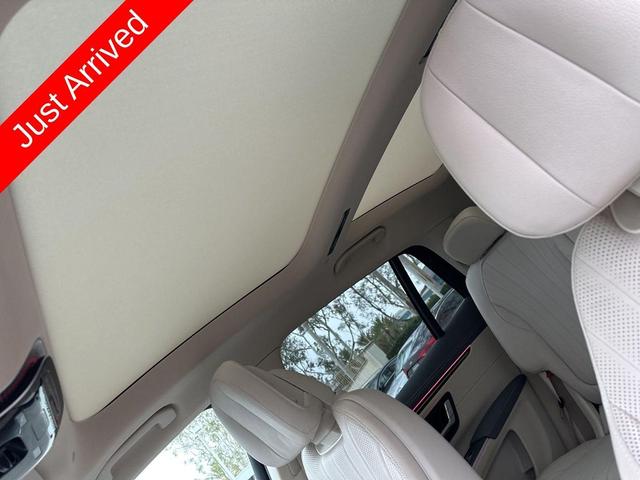 Photo of 2023 Emerald Green Metallic Mercedes-Benz EQS 450