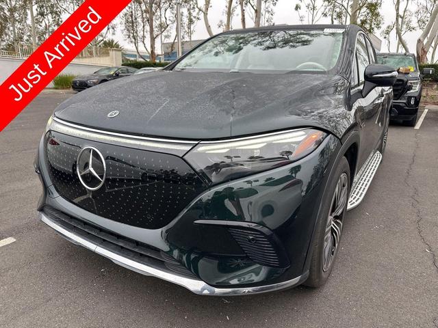 Photo of 2023 Emerald Green Metallic Mercedes-Benz EQS 450