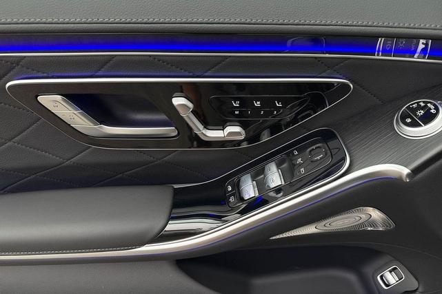 Photo of 2025 Black Mercedes-Benz S-Class