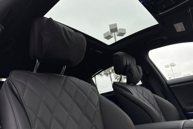 Photo of 2025 Black Mercedes-Benz S-Class