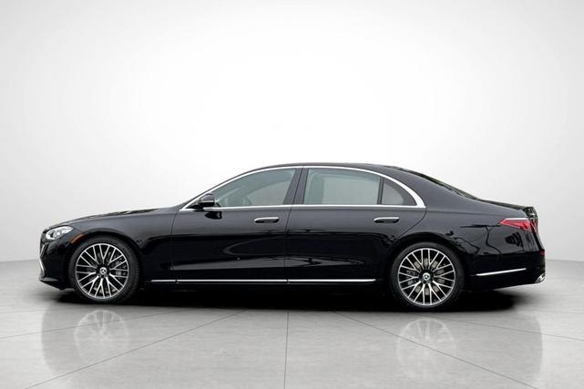 Photo of 2025 Black Mercedes-Benz S-Class
