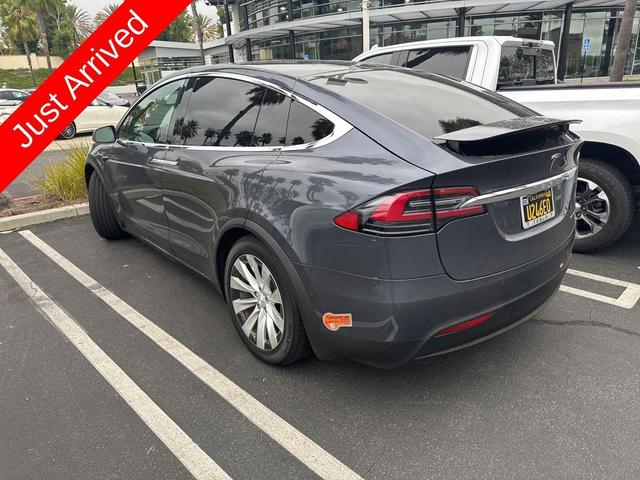 Photo of 2020 Gray Tesla Model X
