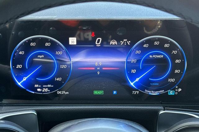Photo of 2025 Polar White Mercedes-Benz EQB 250