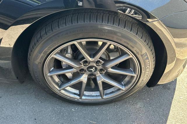 Photo of 2021 Solid Black Tesla Model 3
