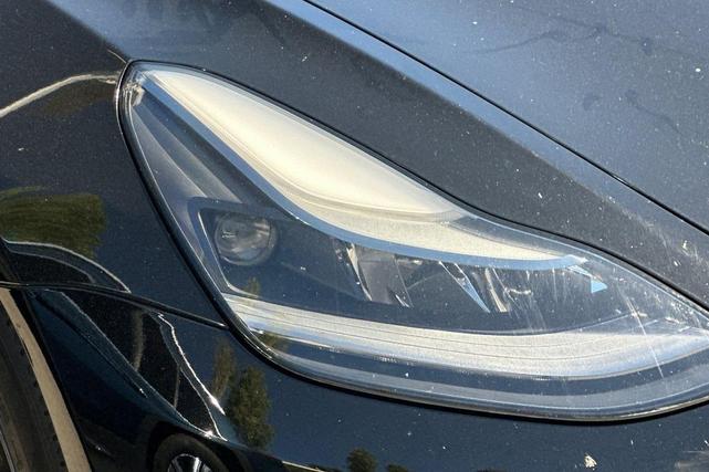 Photo of 2021 Solid Black Tesla Model 3