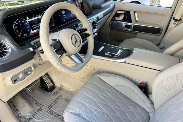 Photo of 2025 MANUFAKTUR Olive Metallic Mercedes-Benz G-Class