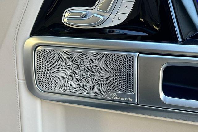 Photo of 2025 MANUFAKTUR Olive Metallic Mercedes-Benz G-Class