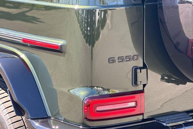 Photo of 2025 MANUFAKTUR Olive Metallic Mercedes-Benz G-Class