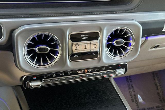 Photo of 2025 MANUFAKTUR Olive Metallic Mercedes-Benz G-Class