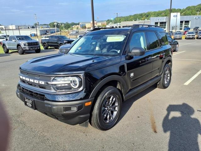 Photo of 2024 Shadow Black Ford Bronco Sport