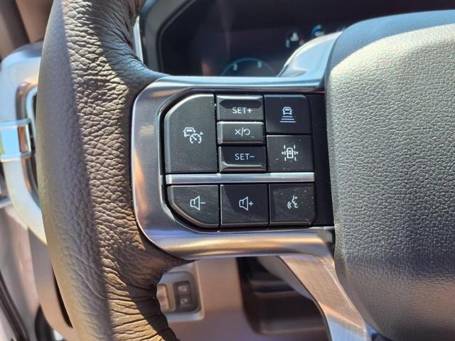 Photo of 2025 Star White Ford F-250