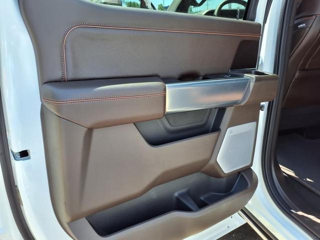 Photo of 2025 Star White Ford F-250