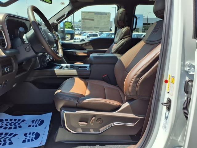 Photo of 2025 Star White Ford F-250