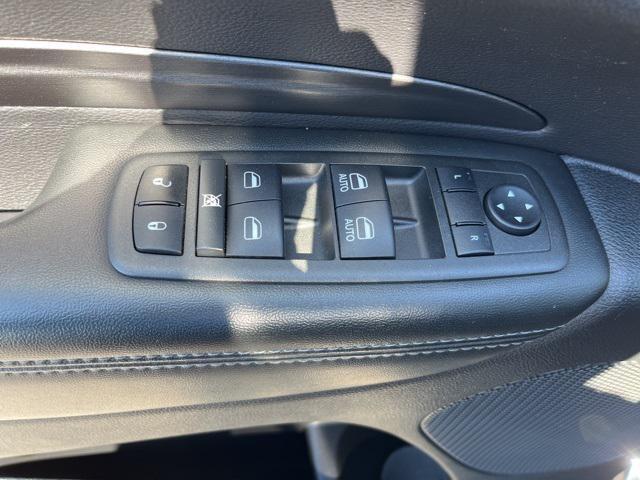 Photo of 2022 DB Black Clearcoat Dodge Durango