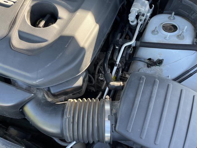 Photo of 2016 Bright White Clearcoat Jeep Grand Cherokee