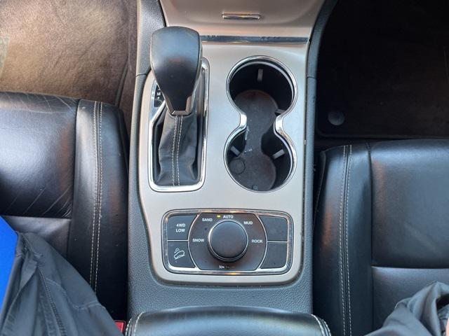 Photo of 2016 Bright White Clearcoat Jeep Grand Cherokee