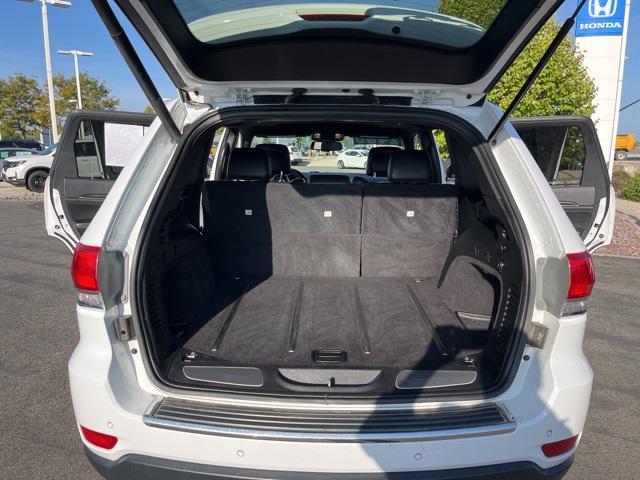 Photo of 2016 Bright White Clearcoat Jeep Grand Cherokee