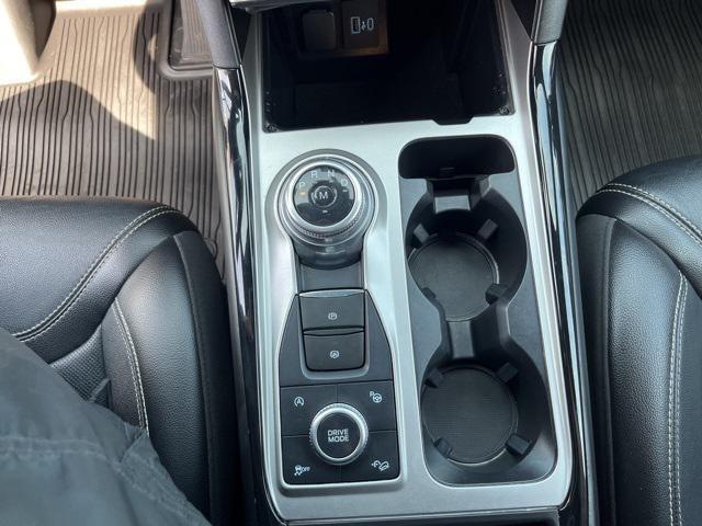 Photo of 2021 Iconic Silver Metallic Ford Explorer