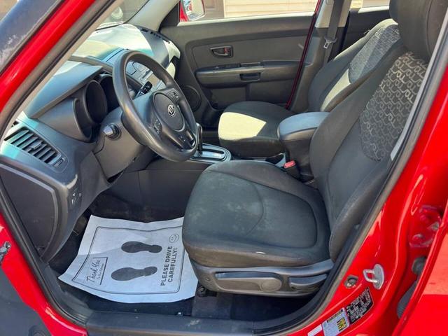 Photo of 2010 Molten Kia Soul
