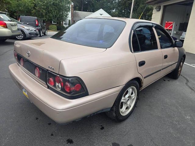 Photo of 1993 Champagne Toyota Corolla