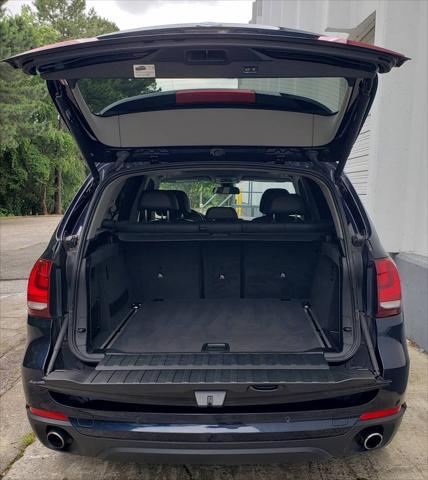 Photo of 2016 Imperial Blue Metallic BMW X5