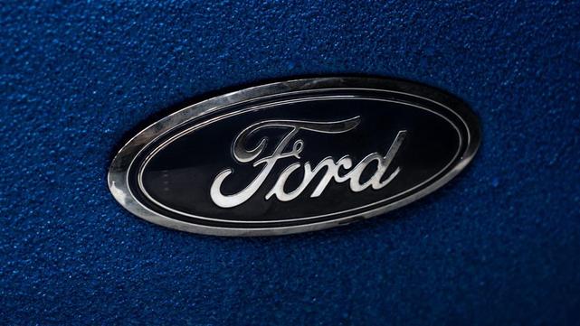 Photo of 2025 Velocity Blue Metallic Ford Bronco
