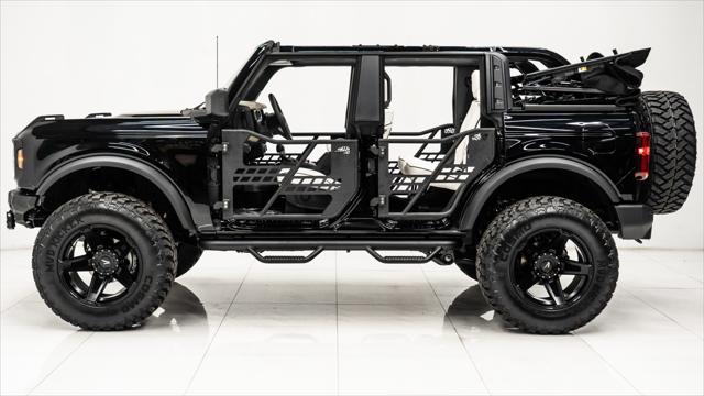 Photo of 2025 Shadow Black Ford Bronco