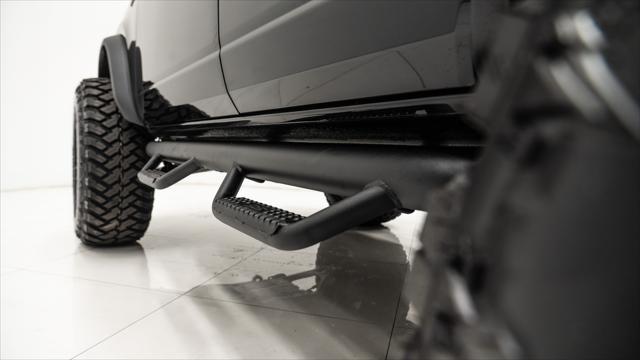 Photo of 2025 Shadow Black Ford Bronco