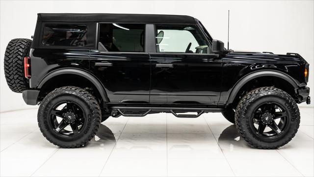 Photo of 2025 Shadow Black Ford Bronco