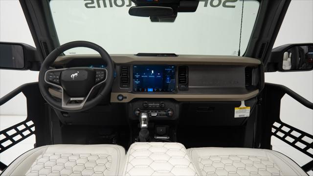 Photo of 2025 Shadow Black Ford Bronco