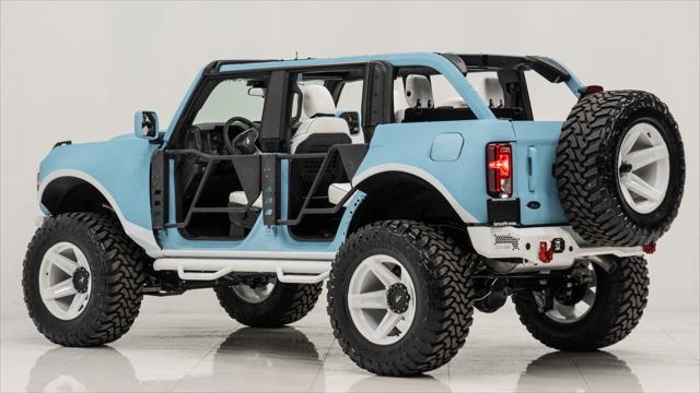 Photo of 2025 Velocity Blue Metallic Ford Bronco